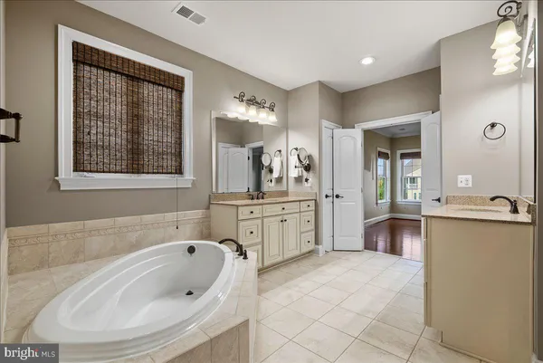 $1,600,000 | 42470 Fawn Meadow Place, Chantilly, VA 20152