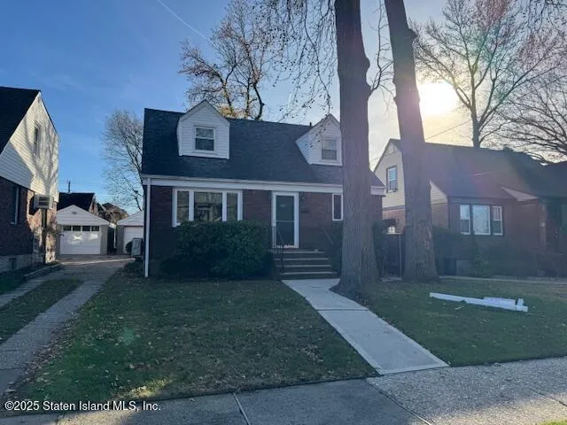 $945,000 | 126 Goodwin Avenue | Westerleigh