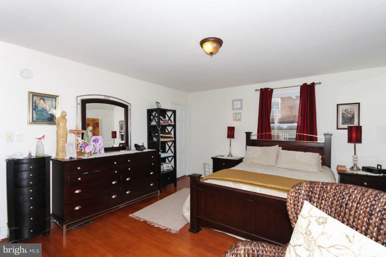 1342 Kalmia Road Northwest Washington, DC 20012 - Photo 14 of 19 Master Bedroom