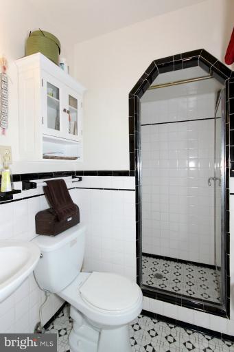 1342 Kalmia Road Northwest Washington, DC 20012 - Photo 7 of 19 Bathroom in Mater Bath