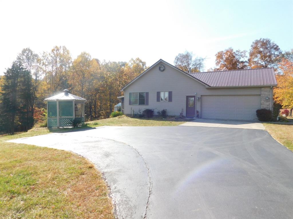 10901 West Georgetown Road Columbus, IN 47201 - Photo 5 of 45