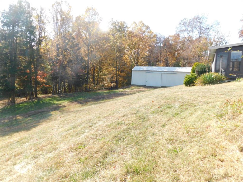 10901 West Georgetown Road Columbus, IN 47201 - Photo 7 of 45