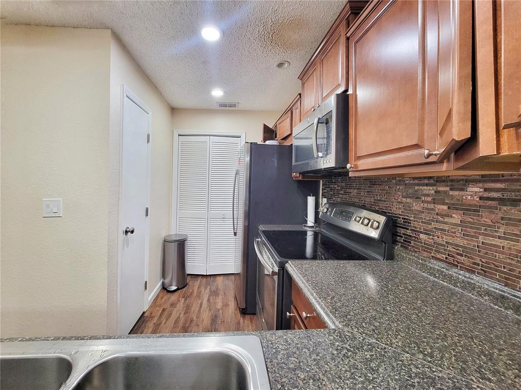 3705 Southwest 27th Street, Unit 1111 Gainesville, FL 32608 - Photo 14 of 30