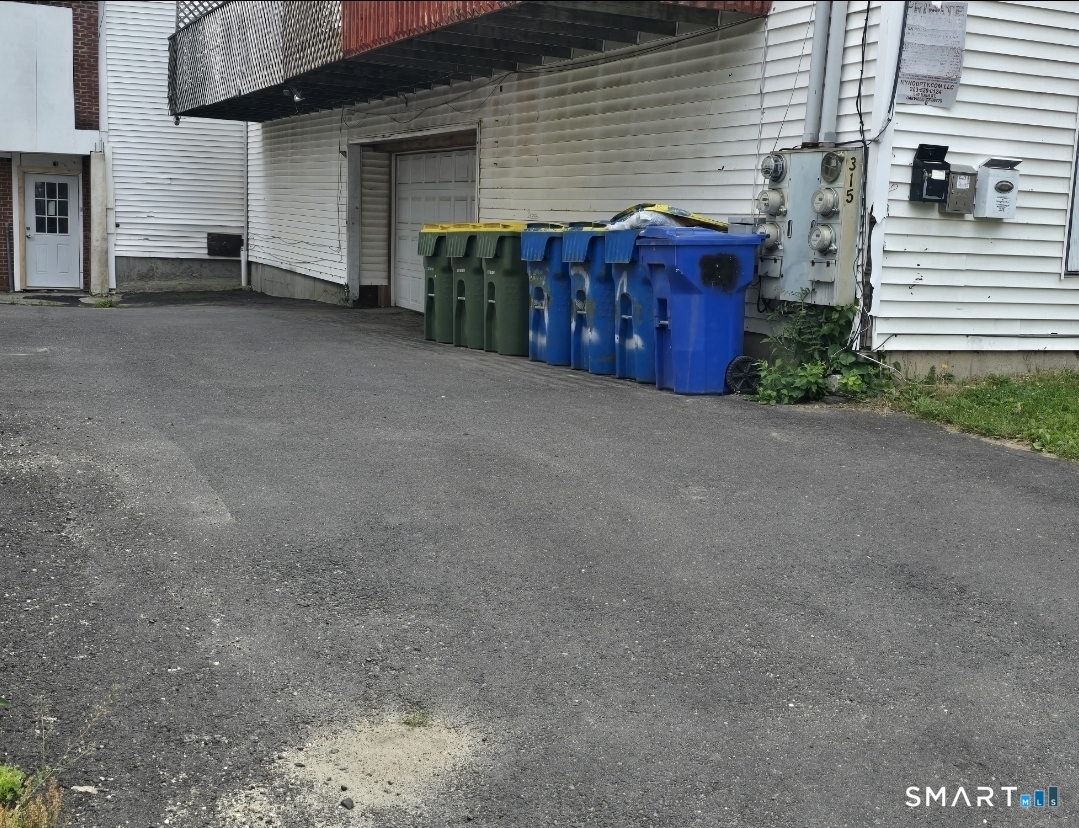 315 Congress Avenue, Unit A Waterbury, CT 06708 - Photo 2 of 23
