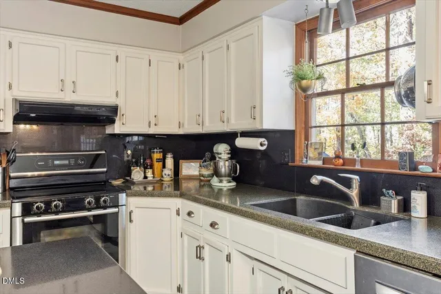 $675,000 | 408 Amelia Avenue, Raleigh, NC 27615