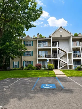 $1,900 | 83 Iroquois Drive, Unit 83, Galloway Township, NJ 08205