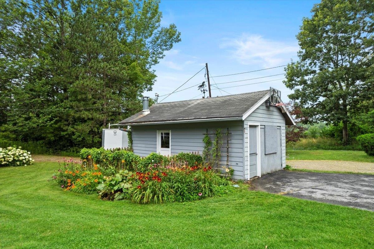 42 Maple Grove Road Pownal, VT 05201 - Photo 24 of 40