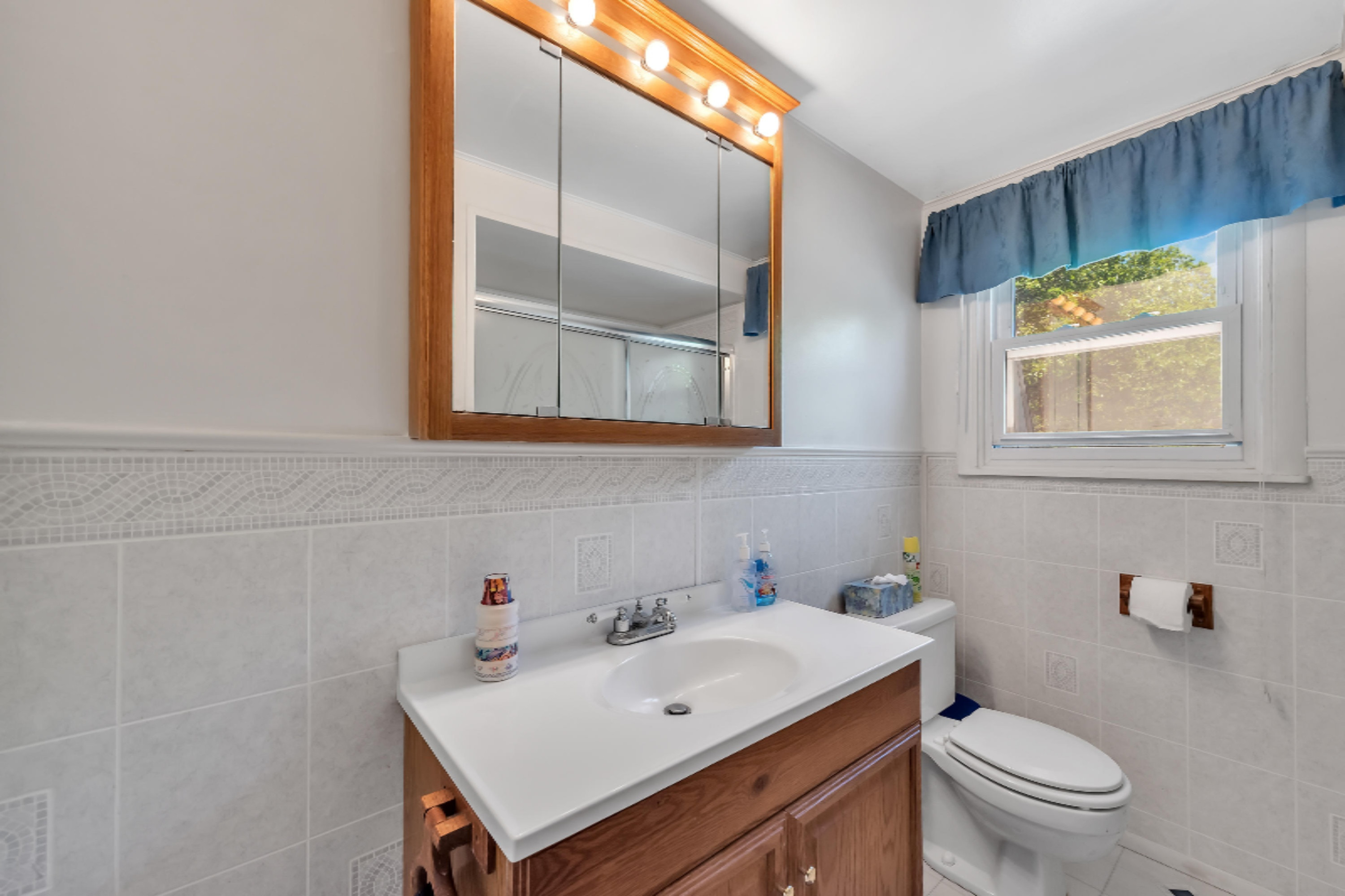 511 Huff Road Manistee, MI 49660 - Photo 18 of 29 Upper level full bath
