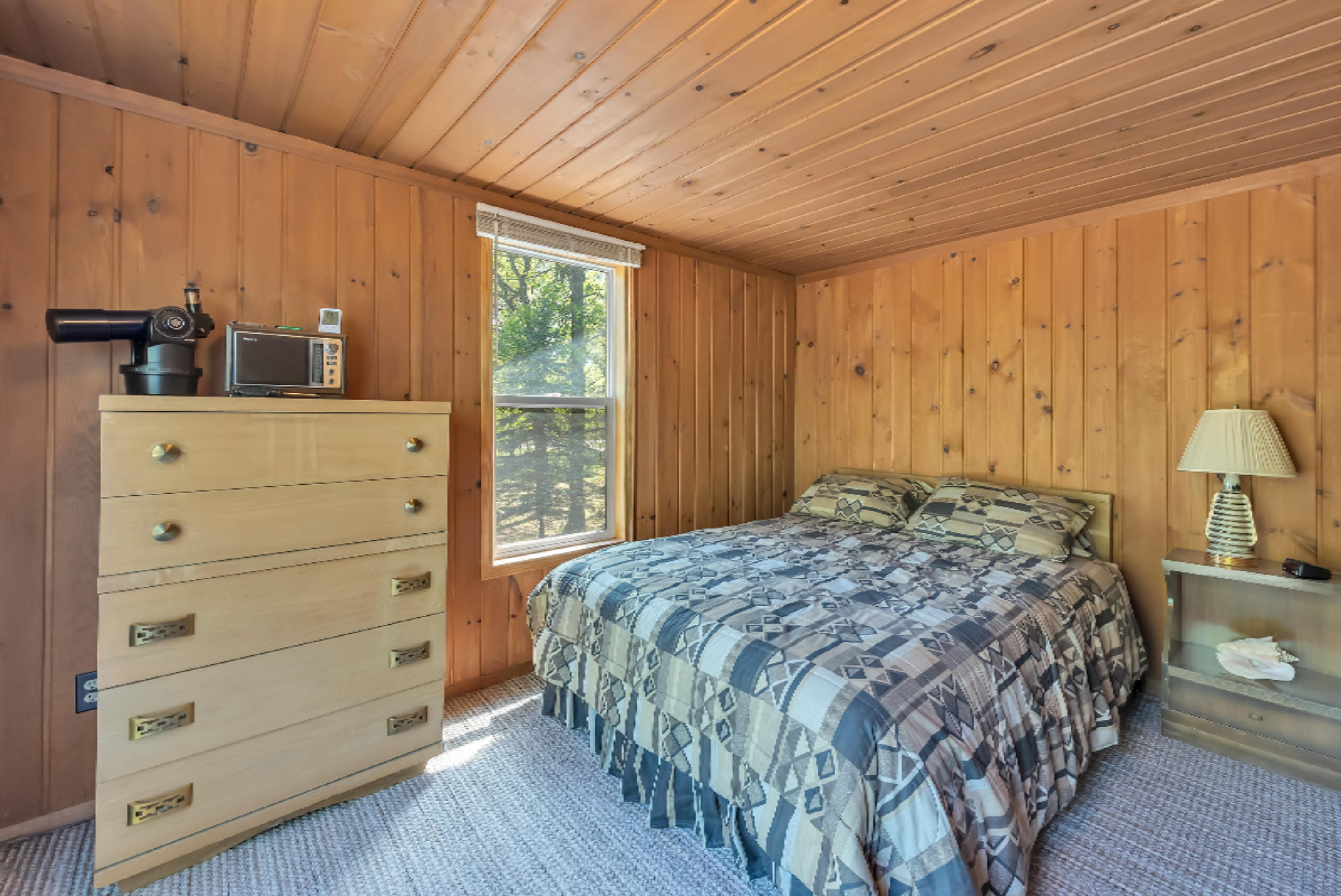 511 Huff Road Manistee, MI 49660 - Photo 19 of 29 Master Bedroom