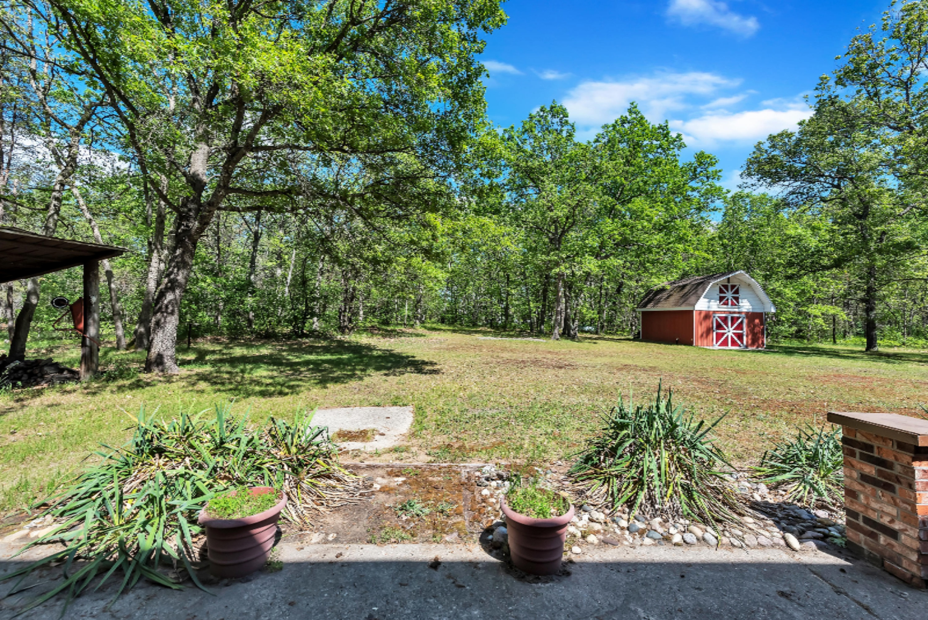 511 Huff Road Manistee, MI 49660 - Photo 24 of 29 Back yard area