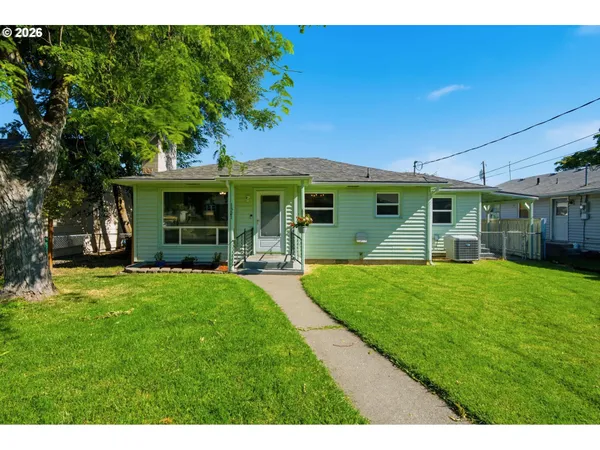 $375,000 | 1321 East 13th Street, The Dalles, OR 97058