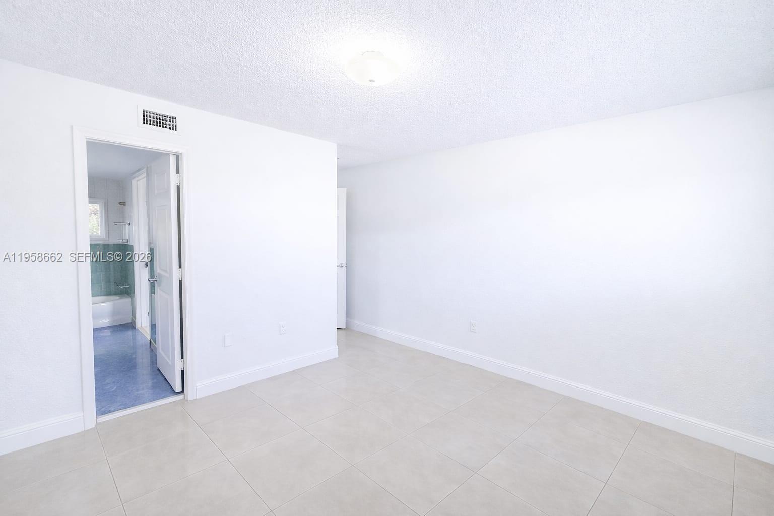 2740 West 76th Street, Unit 203 Hialeah, FL 33016 - Photo 14 of 19