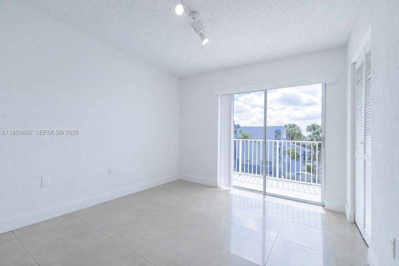 2740 West 76th Street, Unit 203 Hialeah, FL 33016 - Photo 18 of 19