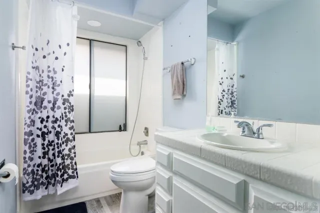 $579,000 | 5125 Fontaine Street, Unit 205, San Diego, CA 92120