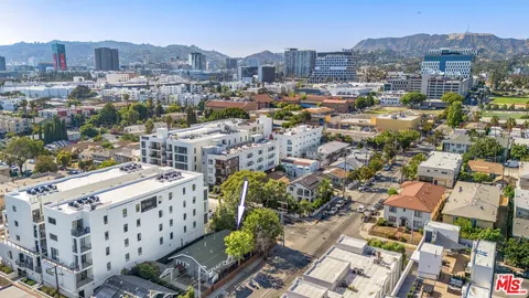 $1,250,000 | 5802 Lexington Avenue, Los Angeles, CA 90038