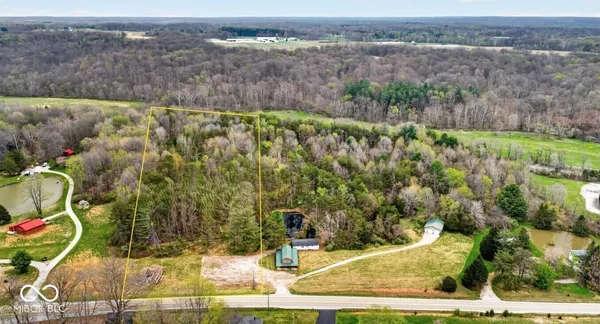 $150,000 | 7000-blk North State Road 135, Nashville, IN 47448