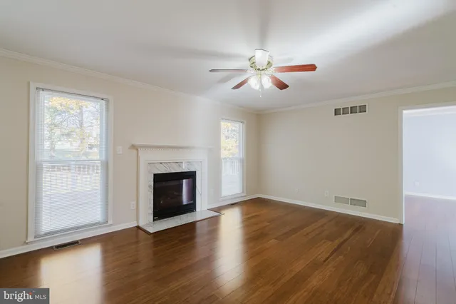 $724,900 | 33 Hummingbird Lane, Newark, DE 19711