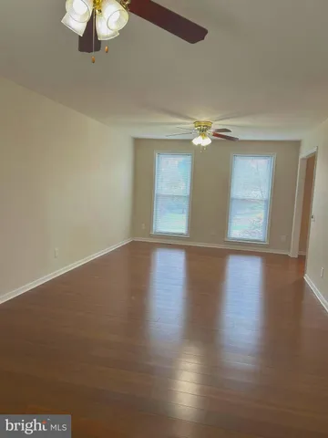 $724,900 | 33 Hummingbird Lane, Newark, DE 19711