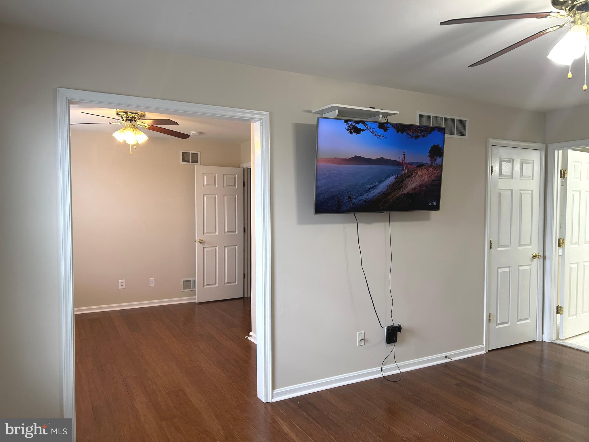 33 Hummingbird Lane Newark, DE 19711 - Photo 25 of 49 Primary Bedroom and Bonus Room