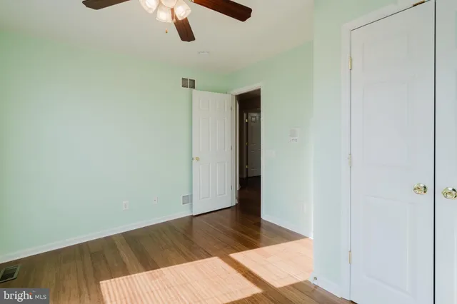 $724,900 | 33 Hummingbird Lane, Newark, DE 19711