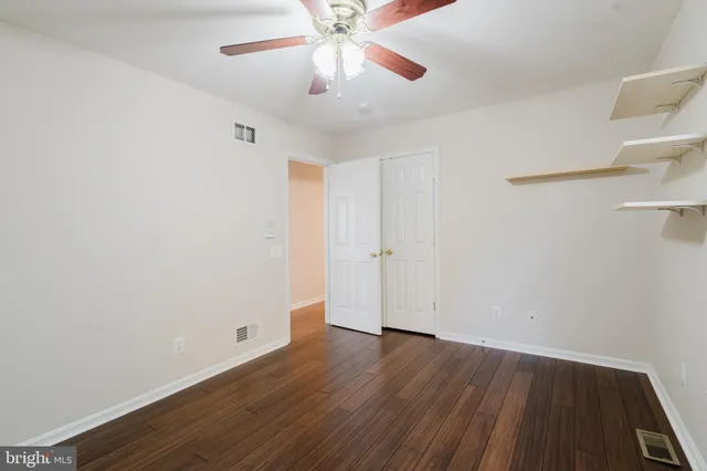 $724,900 | 33 Hummingbird Lane, Newark, DE 19711