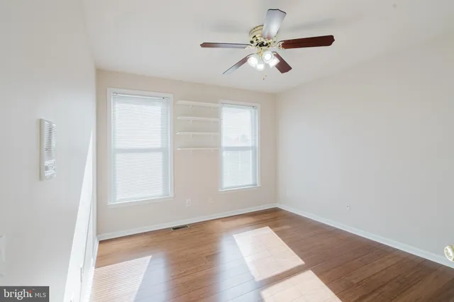 $724,900 | 33 Hummingbird Lane, Newark, DE 19711