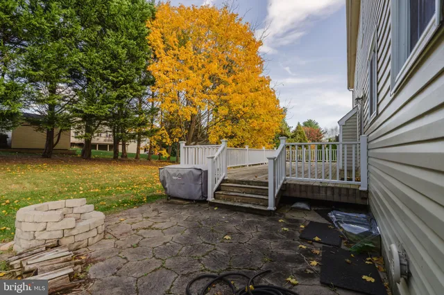 $724,900 | 33 Hummingbird Lane, Newark, DE 19711