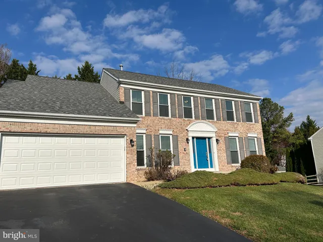 $695,000 | 33 Hummingbird Lane, Newark, DE 19711