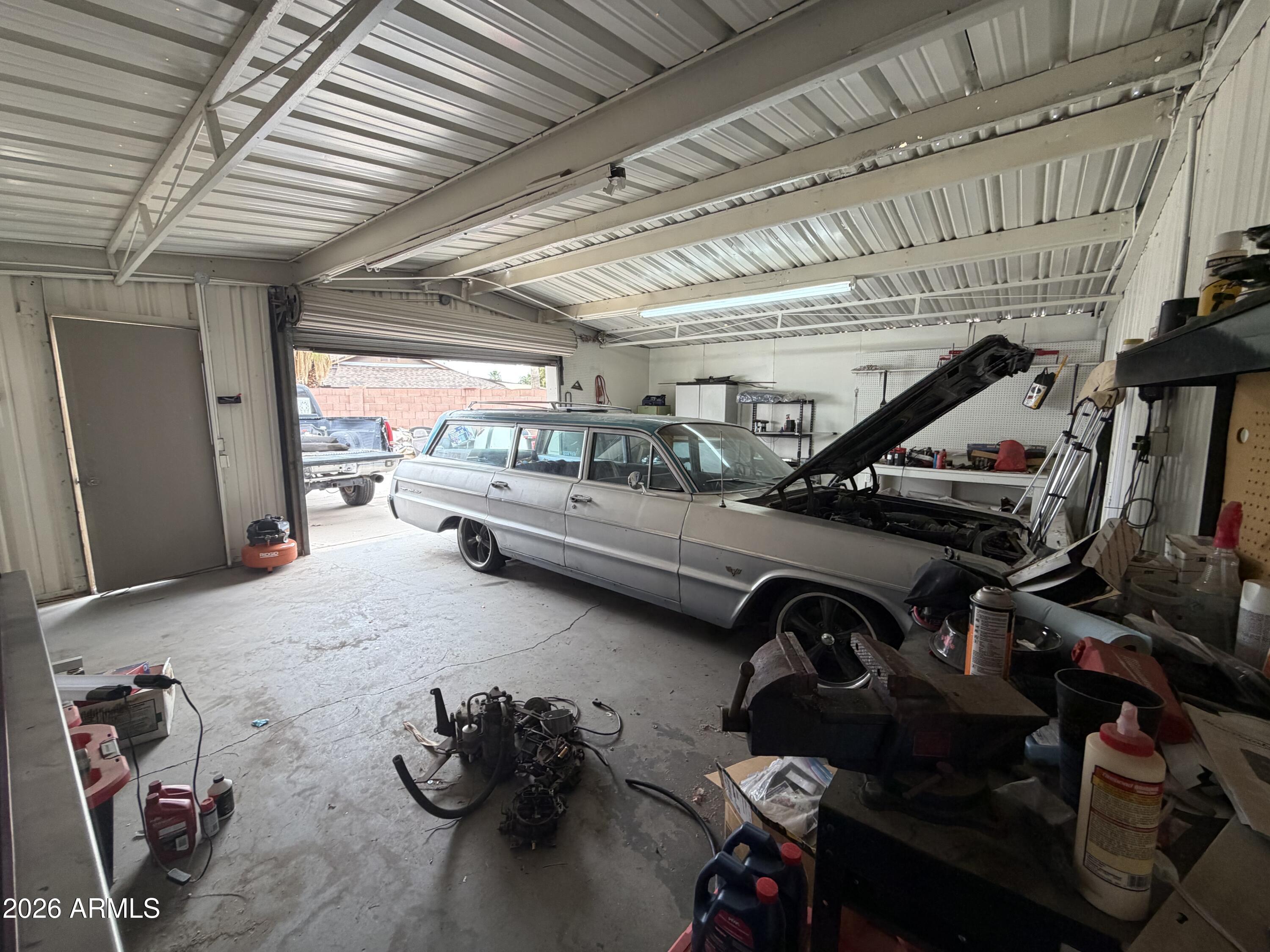 2250 East Kathleen Road Phoenix, AZ 85022 - Photo 26 of 32 IMG_4090