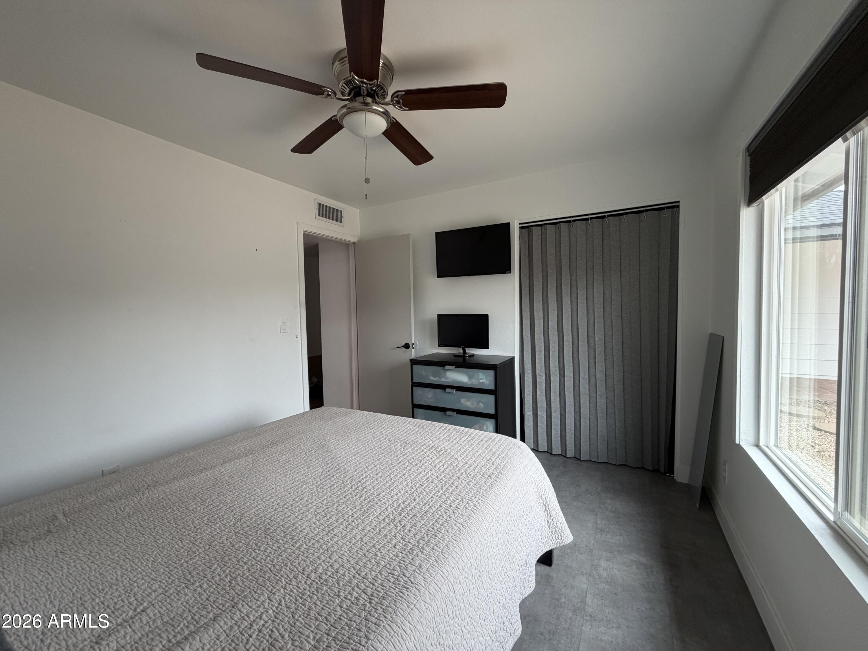 2250 East Kathleen Road Phoenix, AZ 85022 - Photo 10 of 32 IMG_4071