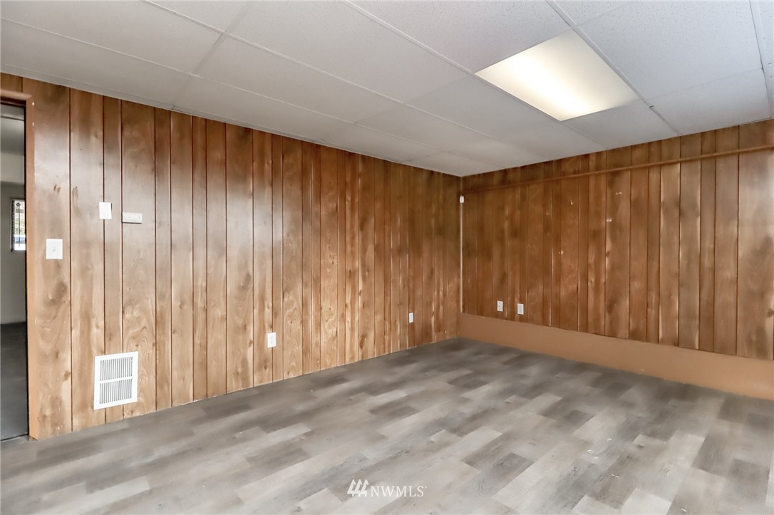 5049 Carpenter Road Southeast Olympia, WA 98513 - Photo 22 of 33 Gallery Image 22