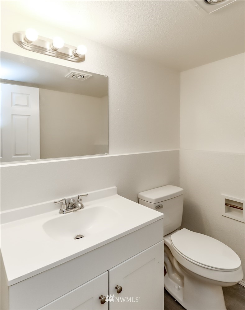 5049 Carpenter Road Southeast Olympia, WA 98513 - Photo 24 of 33 Gallery Image 24