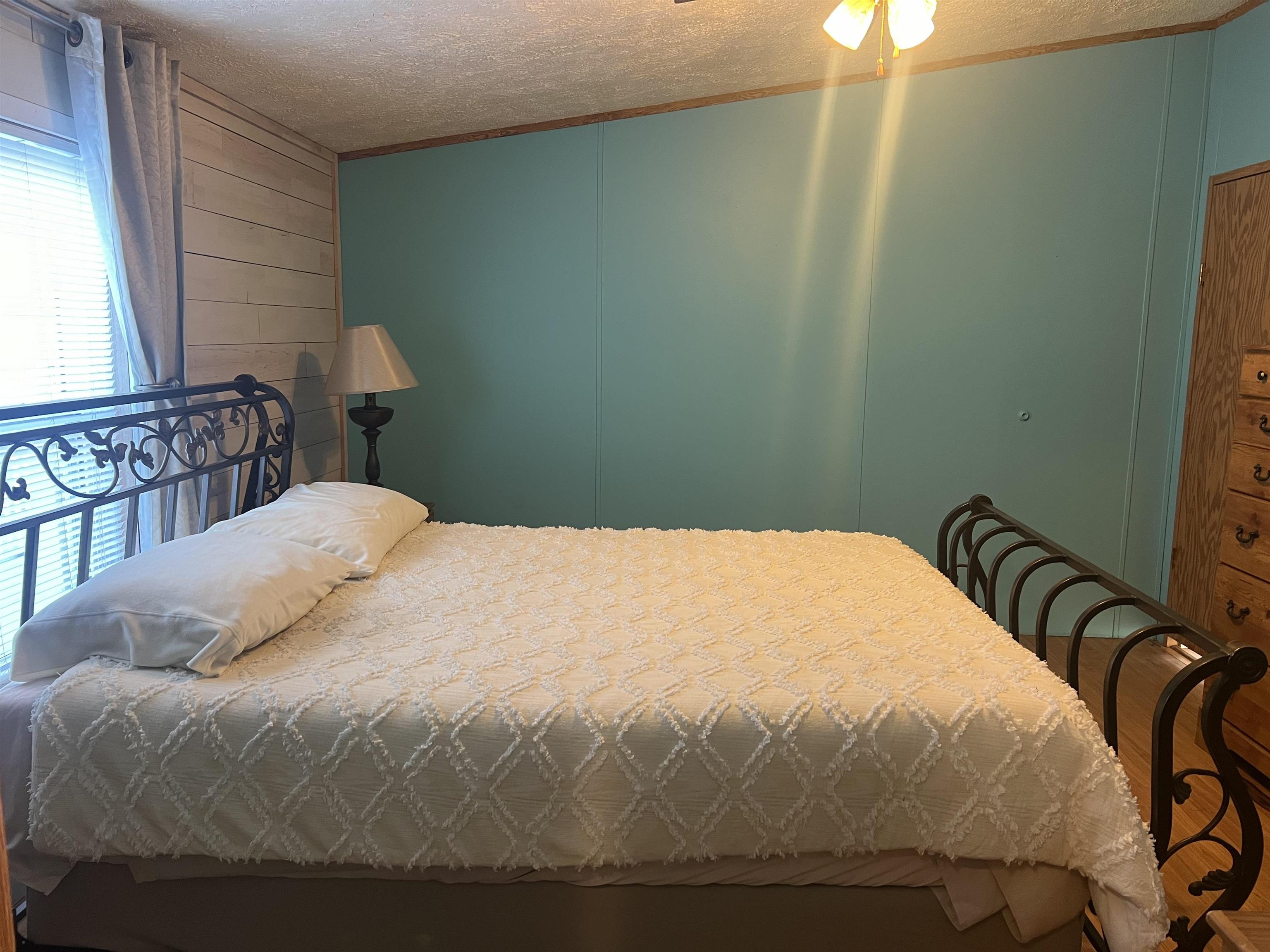 14018 Bishop Road Chesaning, MI 48616 - Photo 14 of 32 50165328-a1cec5d1-6198-48ed-a8f9-ebcaec161c59.JPG