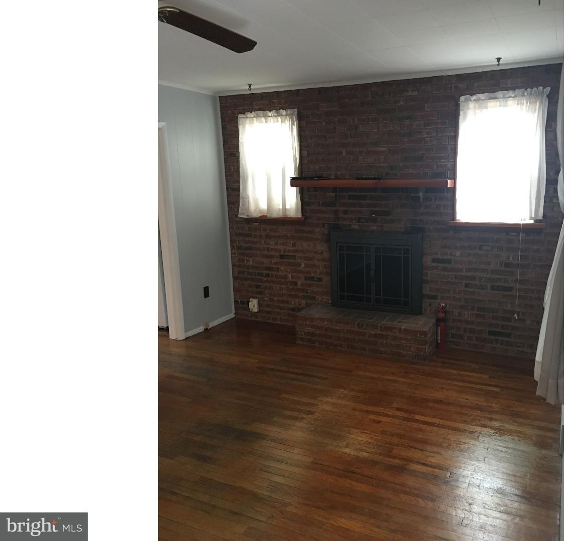 7 James Road Hatboro, PA 19040 - Photo 2 of 15 Living Room