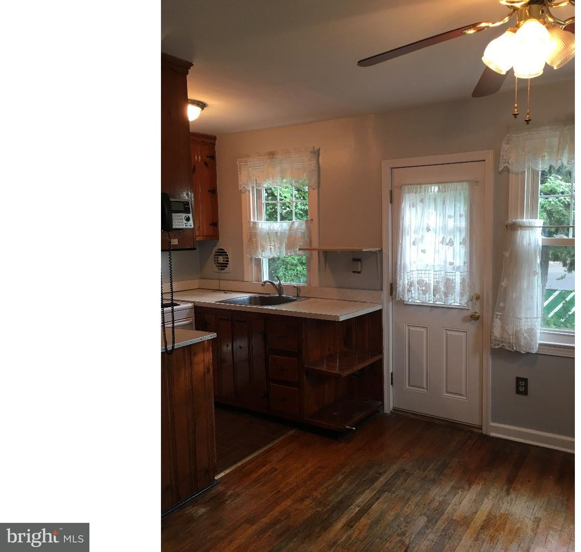 7 James Road Hatboro, PA 19040 - Photo 3 of 15 Kitchen