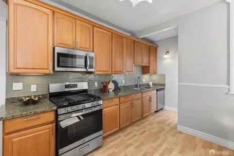 $895,000 | 1239 6th Avenue, San Francisco, CA 94122