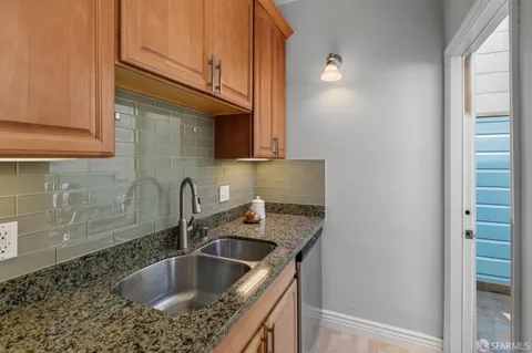 $895,000 | 1239 6th Avenue, San Francisco, CA 94122