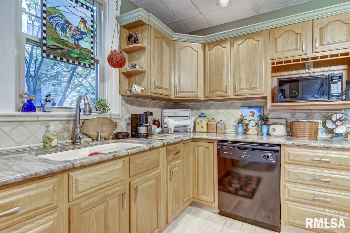 309 East Keys Avenue Springfield, IL 62702 - Photo 12 of 40