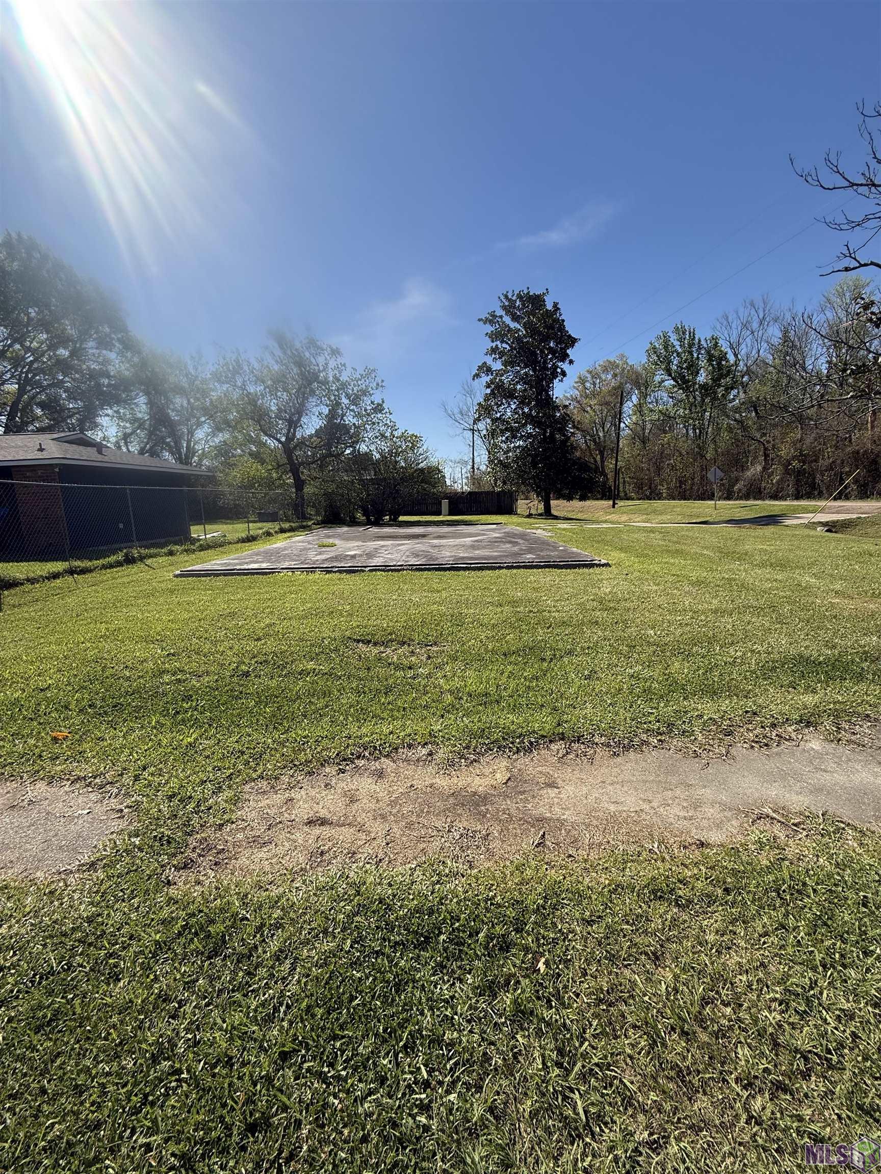 2326 Thomas Baton Rouge, LA 70807 - Photo 2 of 5