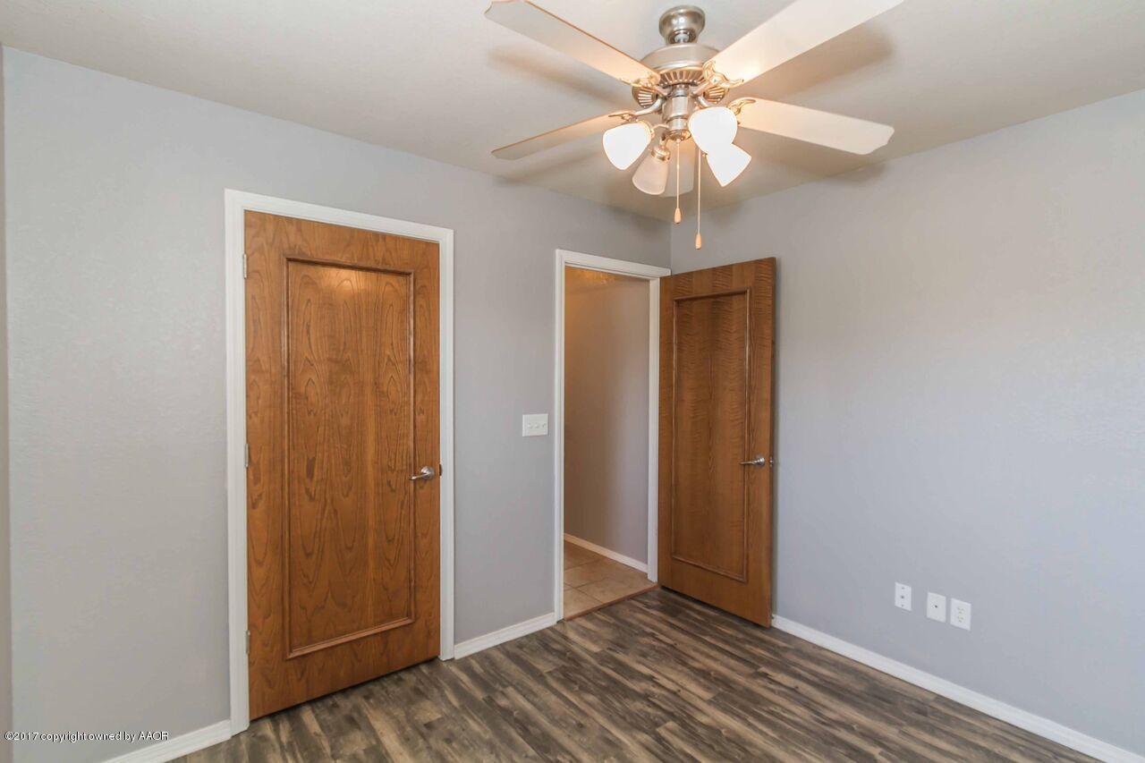 4534 Steffi Court Amarillo, TX 79110 - Photo 22 of 34 steffictbedroom3