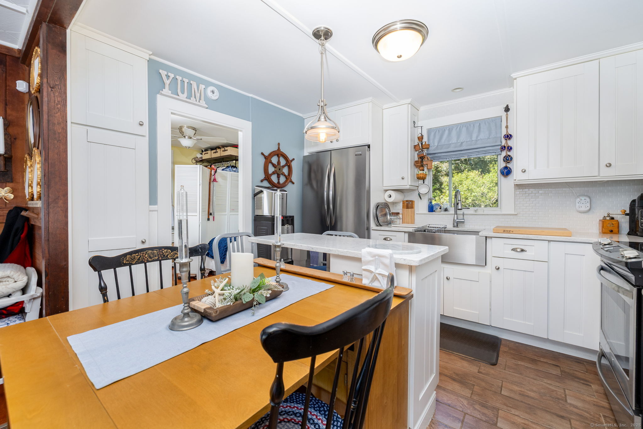 12 Littlefield Drive Old Lyme, CT 06371 - Photo 8 of 34