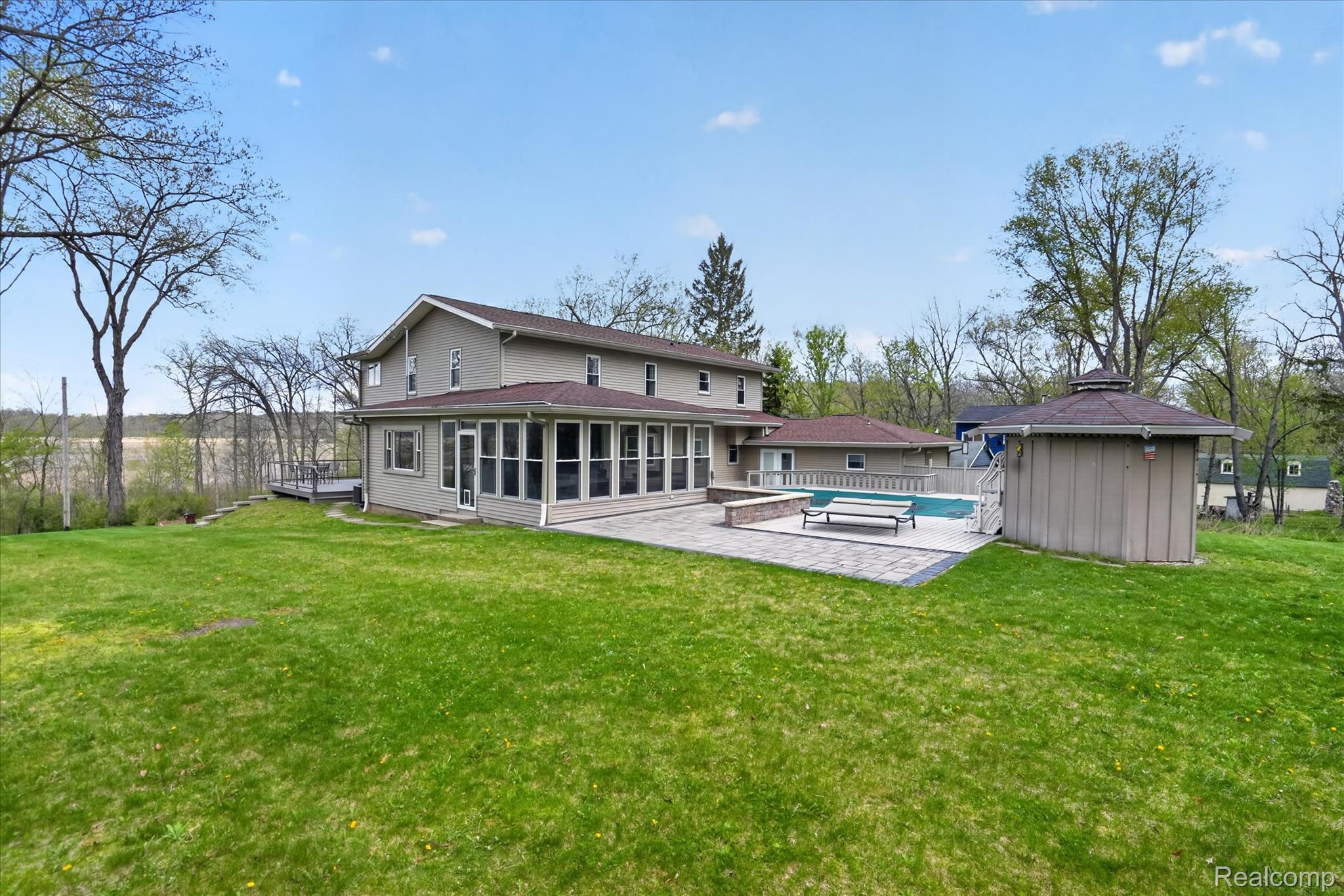 175 Templar Avenue Pinckney, MI 48169 - Photo 47 of 80 41-Pool.jpg
