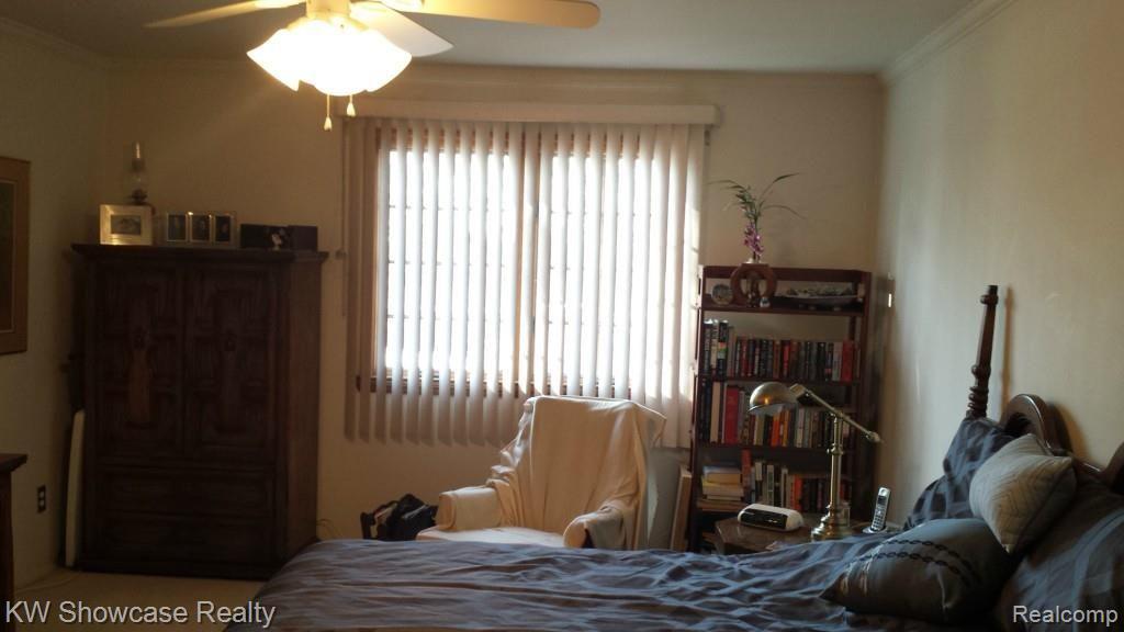 42928 Arlington Road Canton, MI 48187 - Photo 15 of 34 20140318_092455.jpg