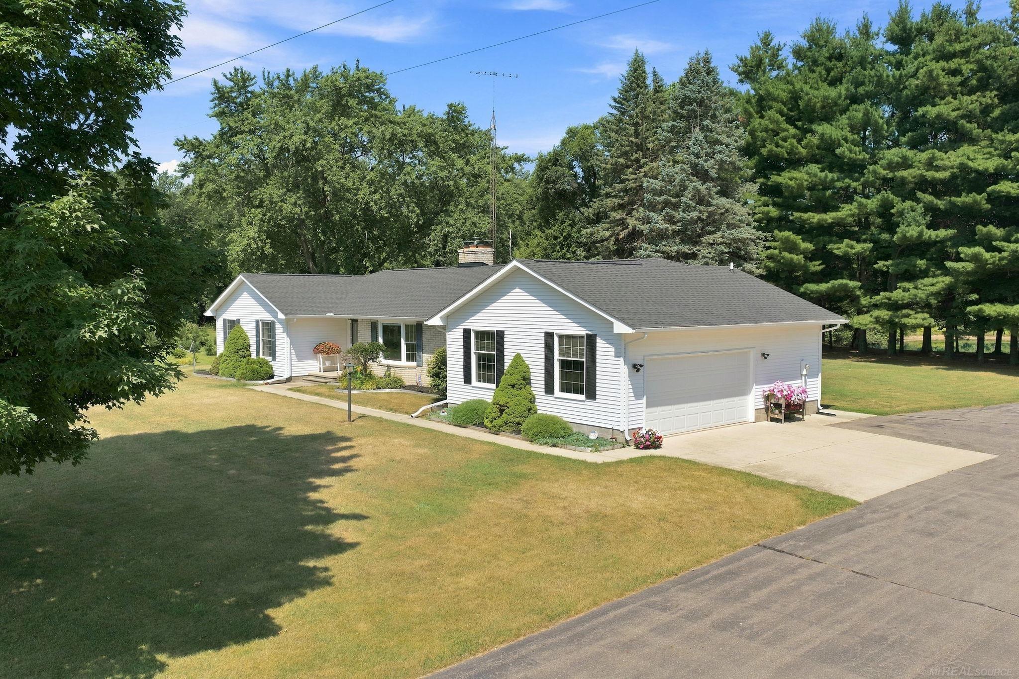 6335 Townsend Road Applegate, MI 48401 - Photo 5 of 74 Gallery Image 5