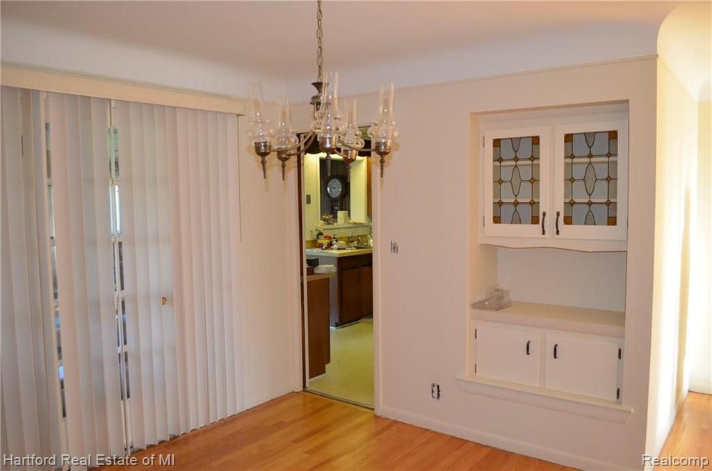 28385 Farmington Road Farmington Hills, MI 48334 - Photo 11 of 15