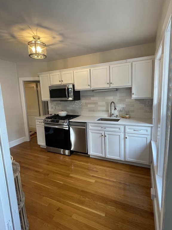 17 Laurel Road, Unit 2 Milton, MA 02186 - Photo 9 of 31