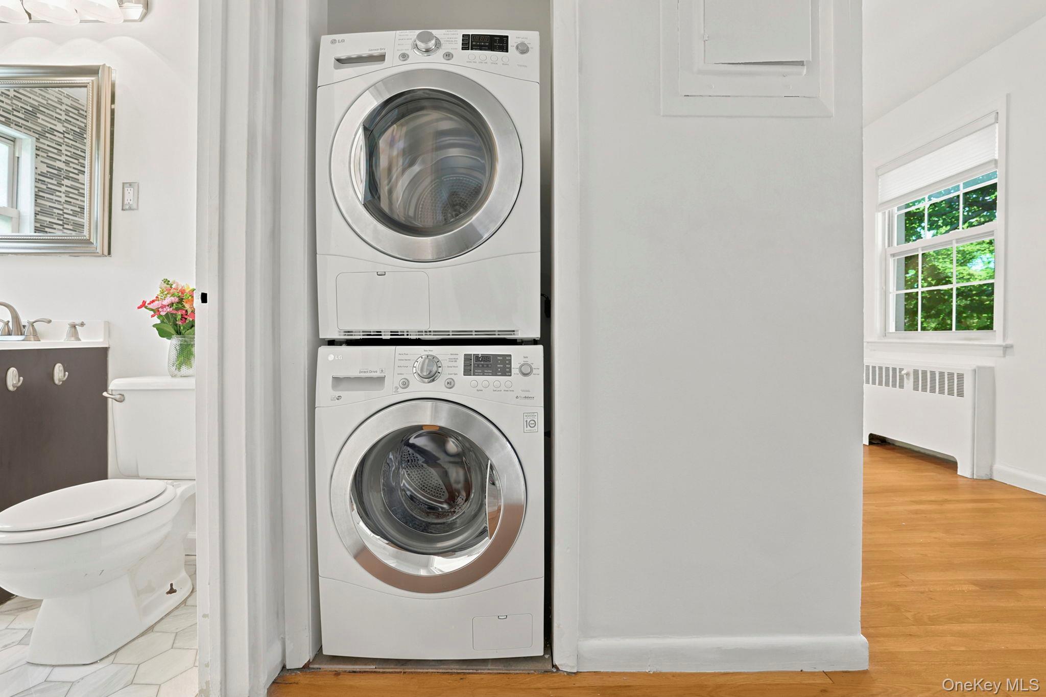 186 Pinewood Road, Unit 56 Hartsdale, NY 10530 - Photo 19 of 29 There is a full-size LG washer and dryer in this apartment - how wonderfully convenient!!
