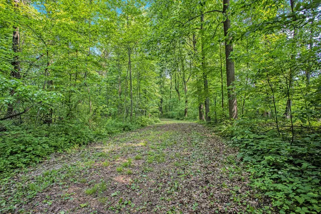 $1,500,000 | 354 County Road 354, Lawton, MI 49065