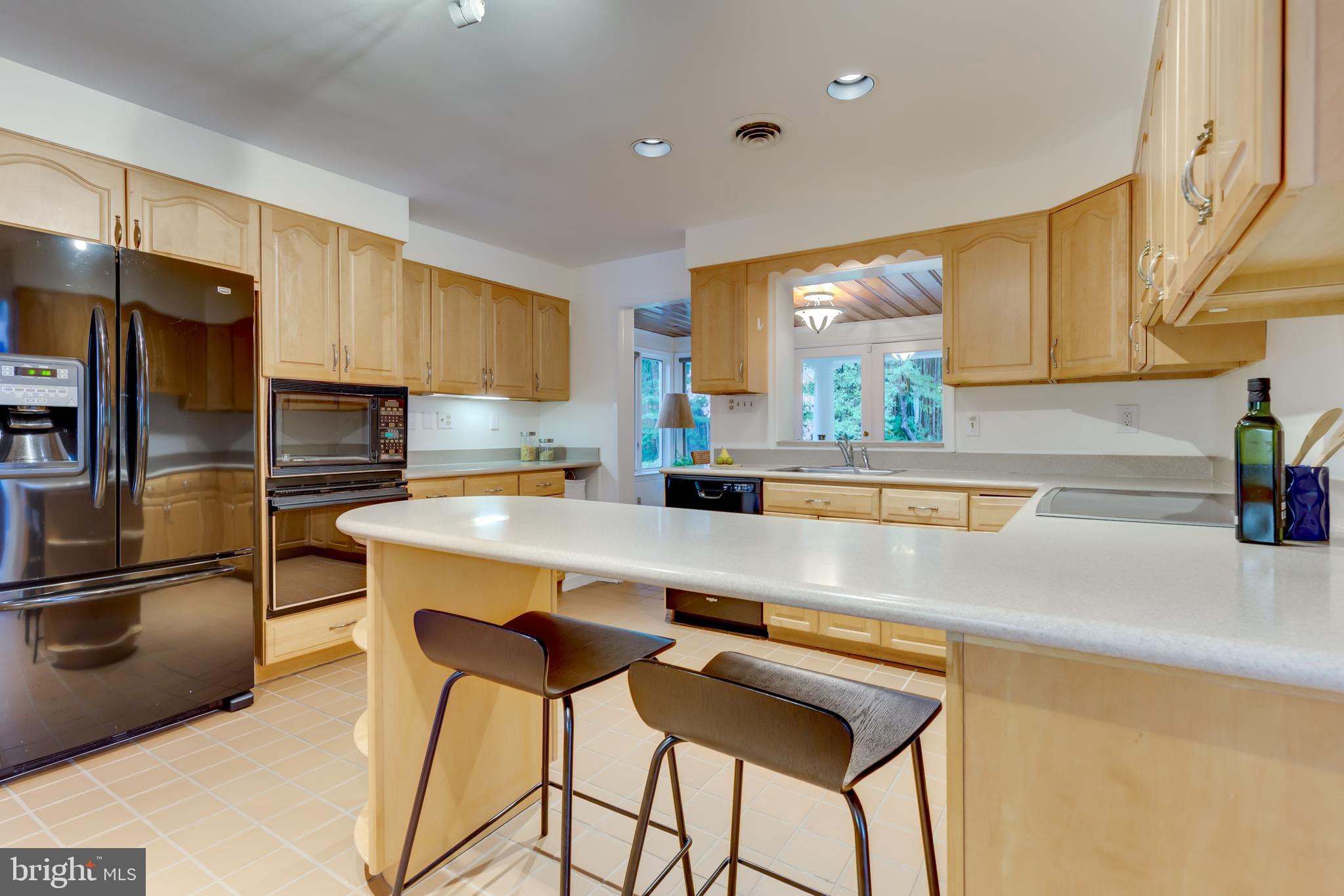 6524 East Halbert Road Bethesda, MD 20817 - Photo 18 of 68 Gallery Image 18