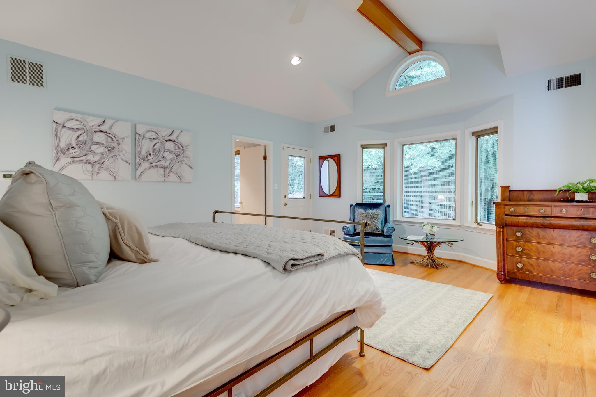 6524 East Halbert Road Bethesda, MD 20817 - Photo 41 of 68 Gallery Image 41